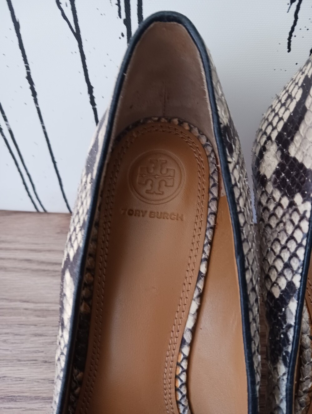 Tory Burch Heels Size 9.5 - Picture 4 of 11